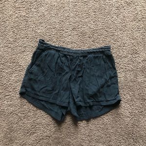 Aerie black shorts